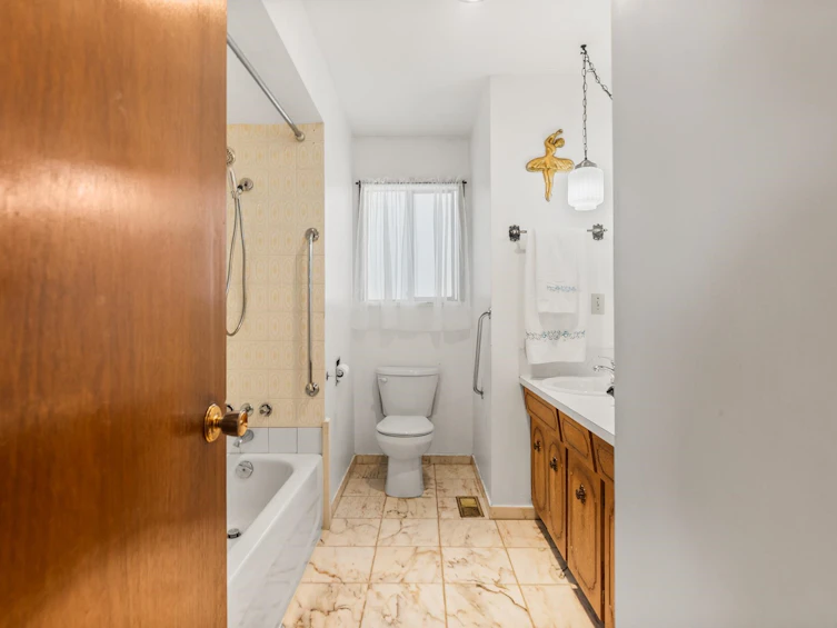2268 Wenonah Street, Vancouver, BC, V5N 2Z6 - 26