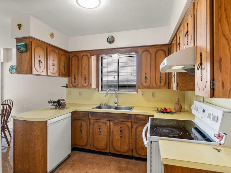 2268 Wenonah Street, Vancouver, BC, V5N 2Z6 - 12