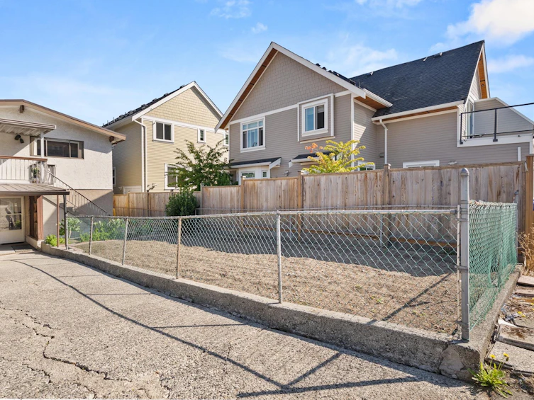 2268 Wenonah Street, Vancouver, BC, V5N 2Z6 - 37