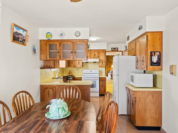 2268 Wenonah Street, Vancouver, BC, V5N 2Z6 - 11