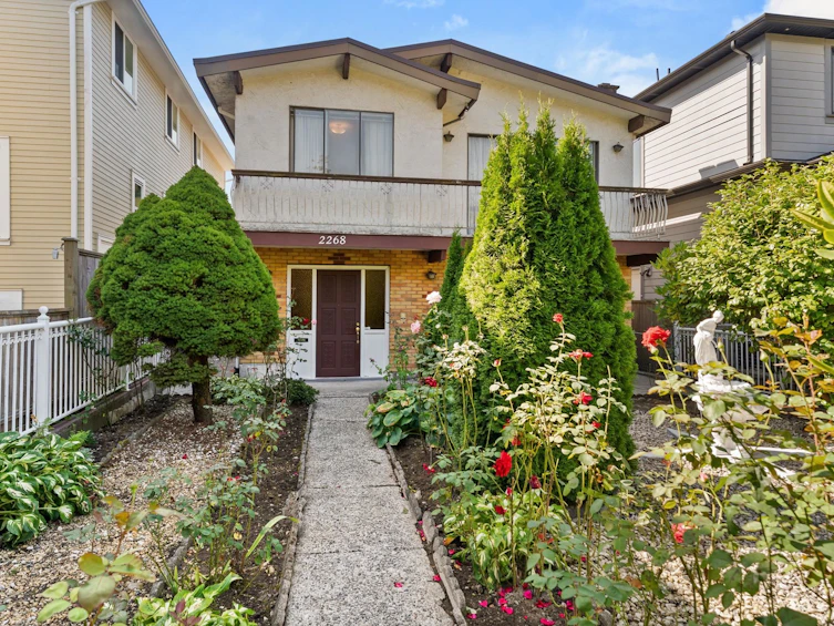 2268 Wenonah Street, Vancouver, BC, V5N 2Z6 - 3