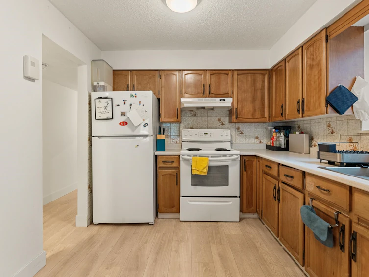 2268 Wenonah Street, Vancouver, BC, V5N 2Z6 - 8