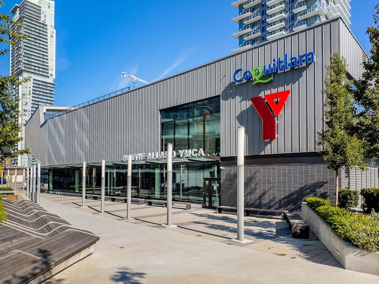 2525 North Road, Burnaby, BC, V3J 1R4 - 16