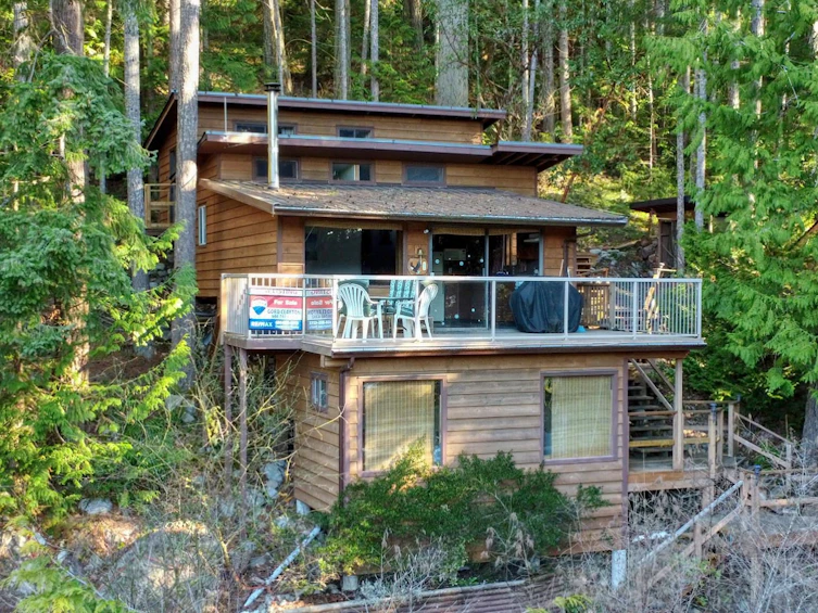 10-10387 Mercer Road, Pender Harbour Egmont, BC, V7Z 1B7