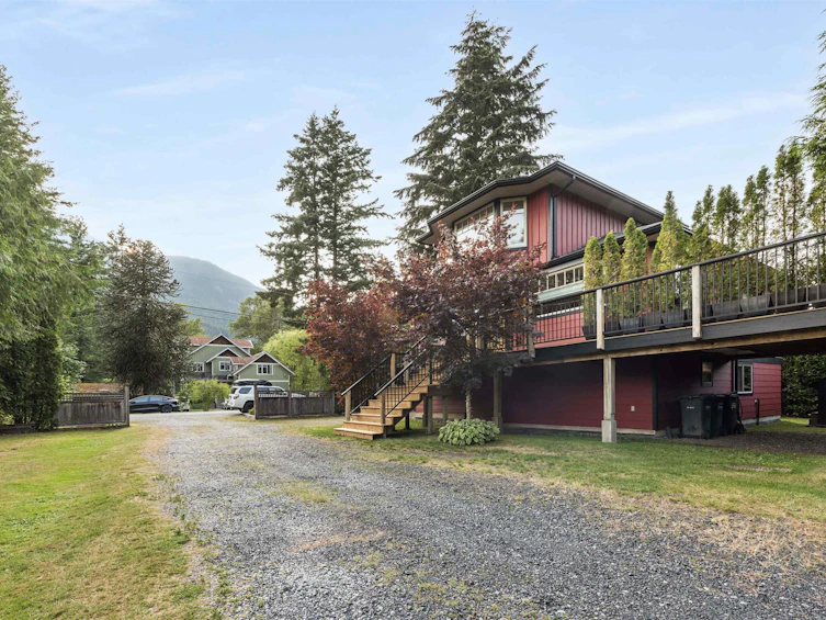 41540 Cottonwood Road, Squamish, BC, V0N 1H0 - 2