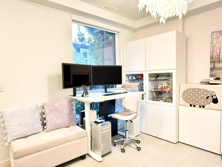 5432 Oak Street, Vancouver, BC, V6M 2V6 - 4