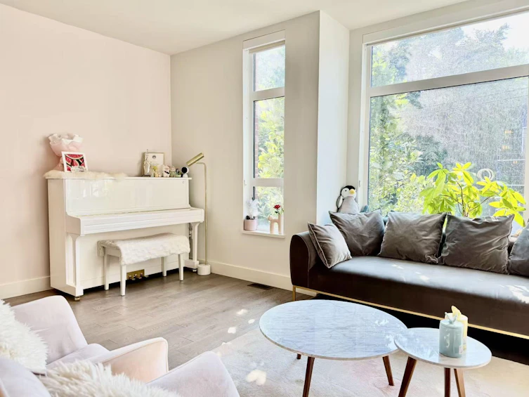 5432 Oak Street, Vancouver, BC, V6M 2V6 - 2