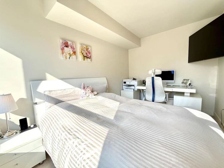 5432 Oak Street, Vancouver, BC, V6M 2V6 - 8