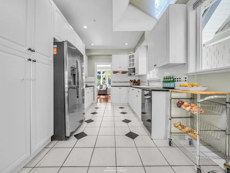 3491 Prince Edward Street, Vancouver, BC, V5V 3X7 - 8