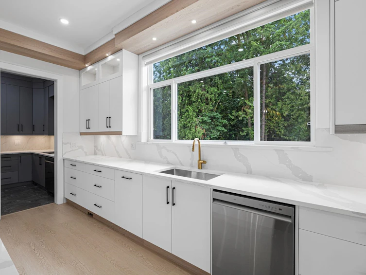 16028 103 Avenue, Surrey, BC, V4N 2J7 - 16
