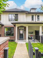 3 3500 Burke Village Promenade