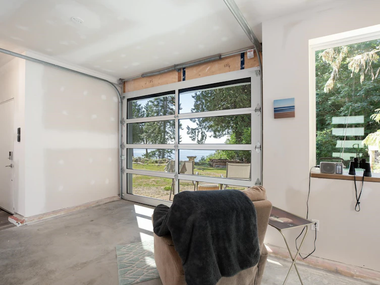 7835 Redrooffs Road, Halfmoon Bay, BC, V7Z 1A4 - 30