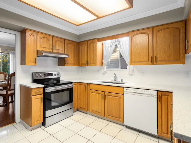 5455 Chambers Street, Vancouver, BC, V5R 3M3 - 9