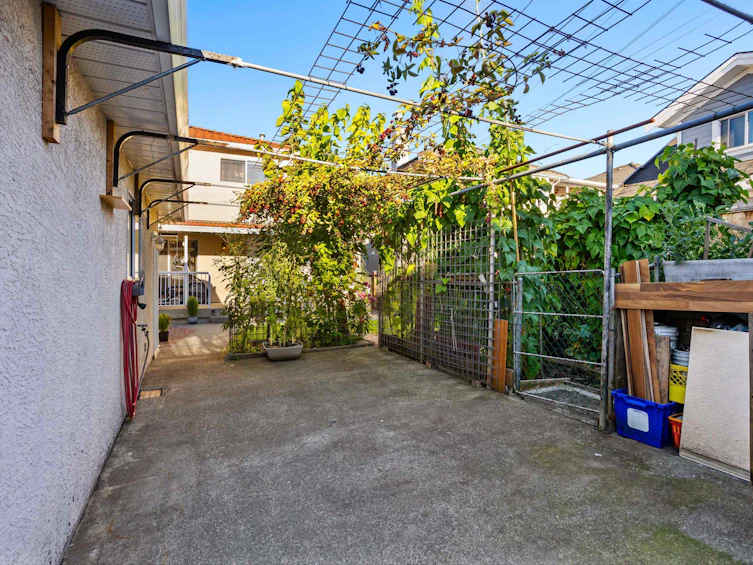 5455 Chambers Street, Vancouver, BC, V5R 3M3 - 23
