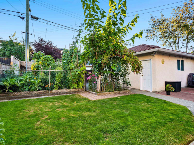 5455 Chambers Street, Vancouver, BC, V5R 3M3 - 24