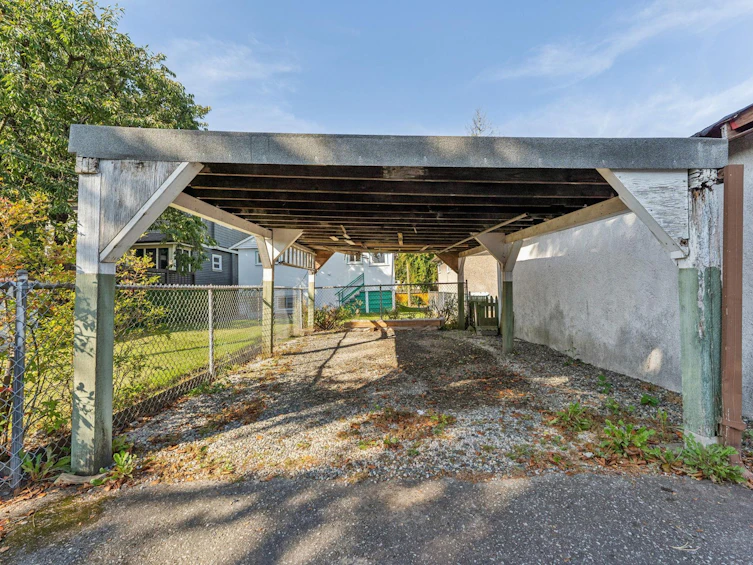 4182 Prince Edward Street, Vancouver, BC, V5V 3Y6 - 5