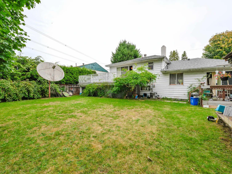 9253 137a Street, Surrey, BC, V3V 5W8 - 2