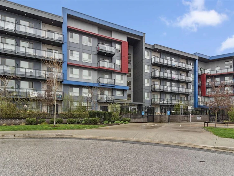 118-5486 199a Street, Langley, BC, V3A 0N6