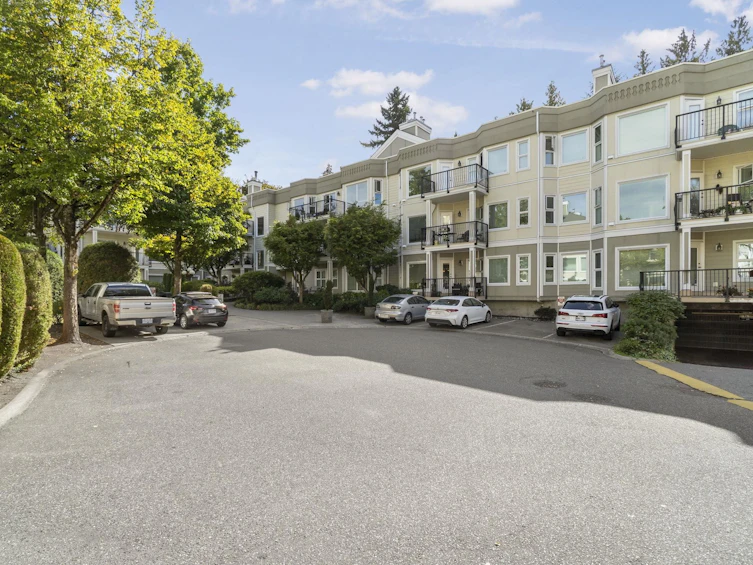 207-10320 156 Street, Surrey, BC, V3R 4L8 - 24