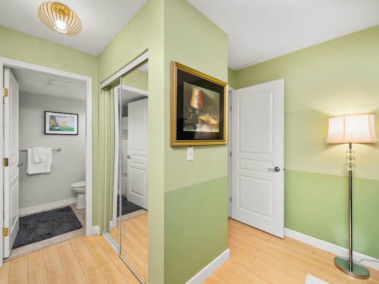 219-9979 140 Street, Surrey, BC, V3T 5W2 - 19