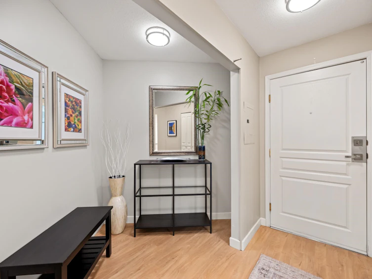 219-9979 140 Street, Surrey, BC, V3T 5W2 - 4
