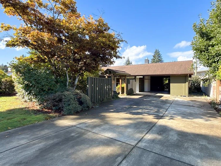 11879 220 Street, Maple Ridge, BC, V2X 5P9 - 3