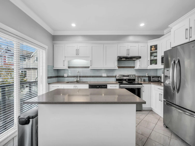 16-14320 103a Avenue, Surrey, BC, V3T 5C3 - 10