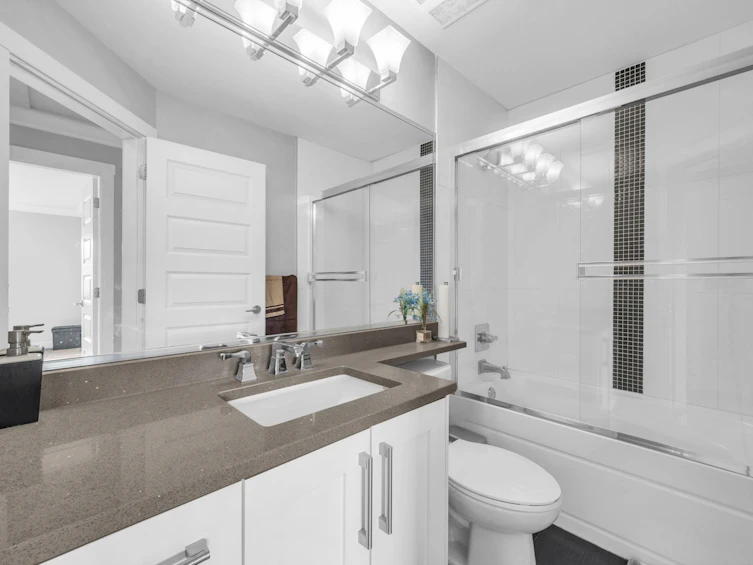 16-14320 103a Avenue, Surrey, BC, V3T 5C3 - 23