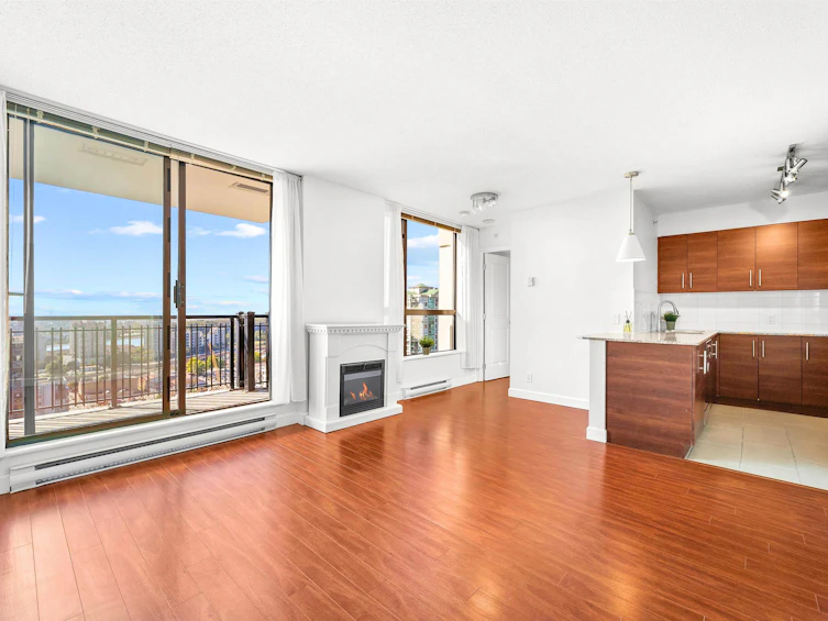 1602-814 Royal Avenue, New Westminster, BC, V3M 1J9 - 4
