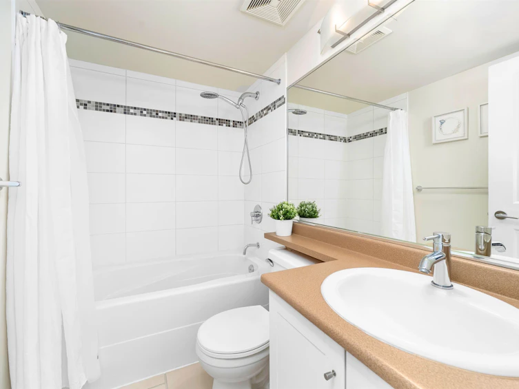 1602-814 Royal Avenue, New Westminster, BC, V3M 1J9 - 21