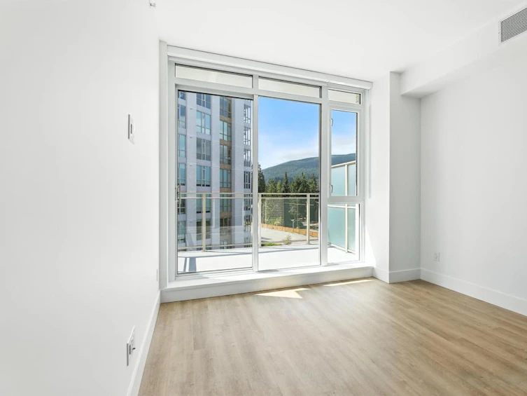 605-2385 Emery Court, North Vancouver, BC, V7J 0G1 - 7