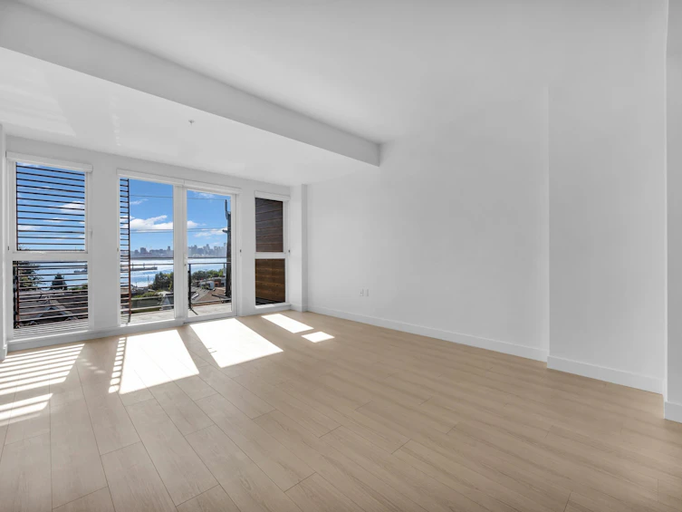 407-422 E 3rd Street, North Vancouver, BC, V7L 1G2 - 5