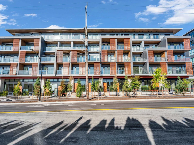 407-422 E 3rd Street, North Vancouver, BC, V7L 1G2 - 3