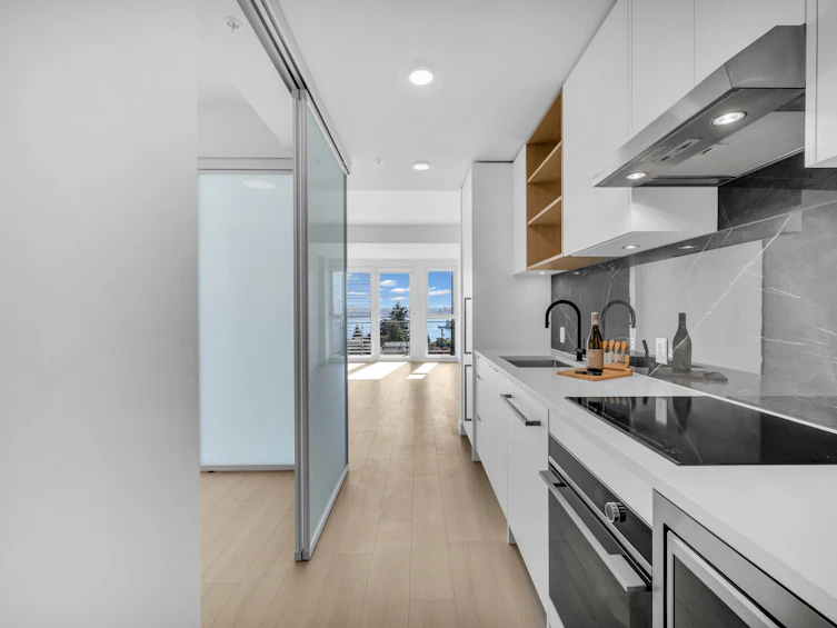 407-422 E 3rd Street, North Vancouver, BC, V7L 1G2 - 7