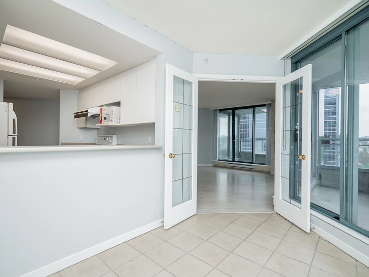 1301-13383 108 Avenue, Surrey, BC, V3T 5T6 - 11