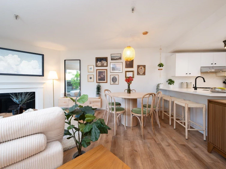 112-2020 W 8th Avenue, Vancouver, BC, V6J 1W5 - 3