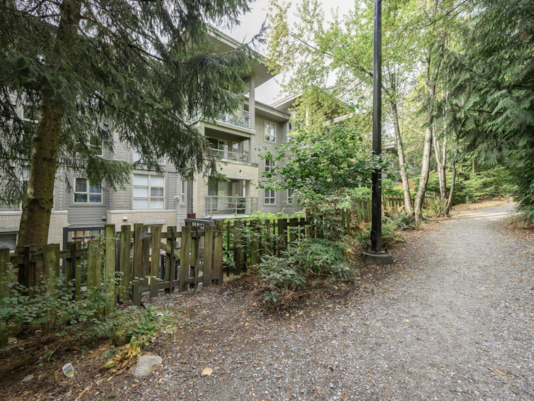 210-9319 University Crescent, Burnaby, BC, V5A 4Y5 - 35