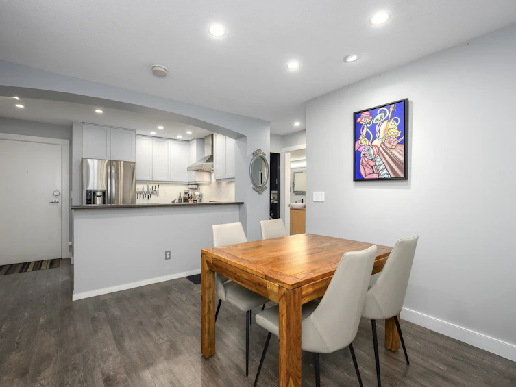 210-9319 University Crescent, Burnaby, BC, V5A 4Y5 - 8