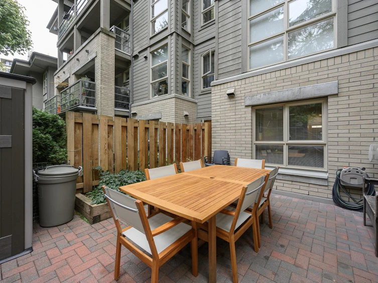 210-9319 University Crescent, Burnaby, BC, V5A 4Y5 - 33