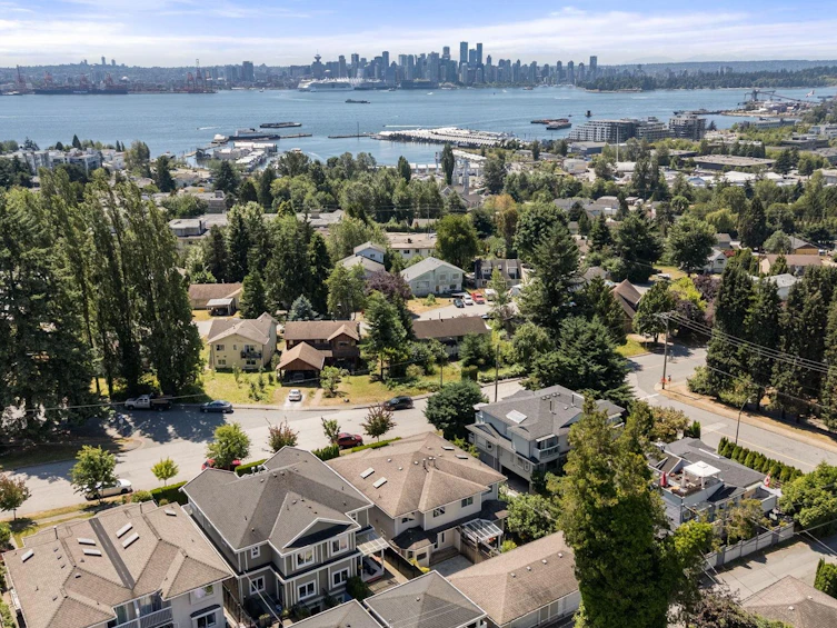 2-460 W 6th Street, North Vancouver, BC, V7M 1K9 - 34