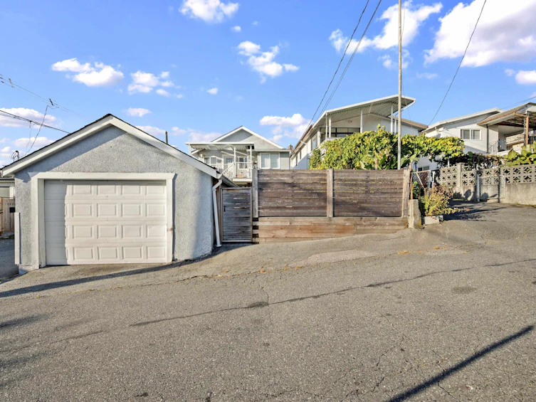 2916 E 6th Avenue, Vancouver, BC, V5M 1S1 - 32
