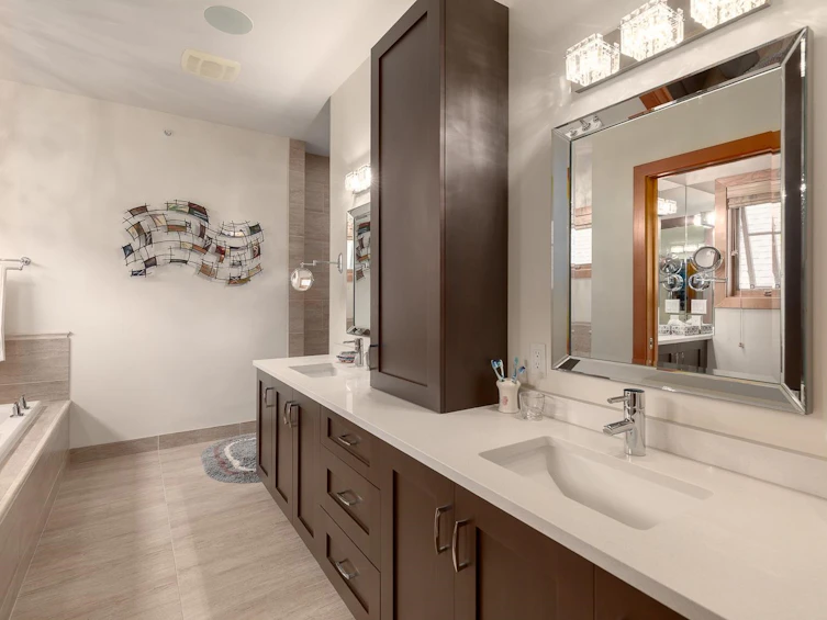 3230 W 31st Avenue, Vancouver, BC, V6L 2A7 - 16