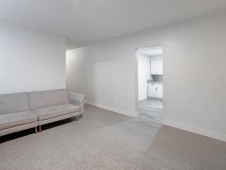 2417 Adanac Street, Vancouver, BC, V5K 2M3 - 17