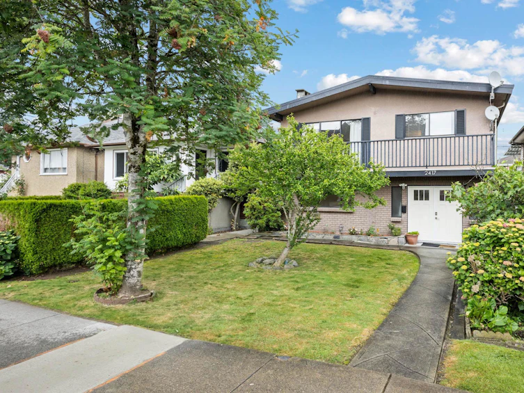 2417 Adanac Street, Vancouver, BC, V5K 2M3 - 26