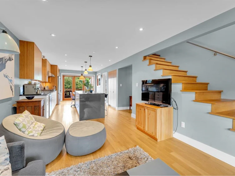 57 W 17th Avenue, Vancouver, BC, V5Y 1Z5 - 12