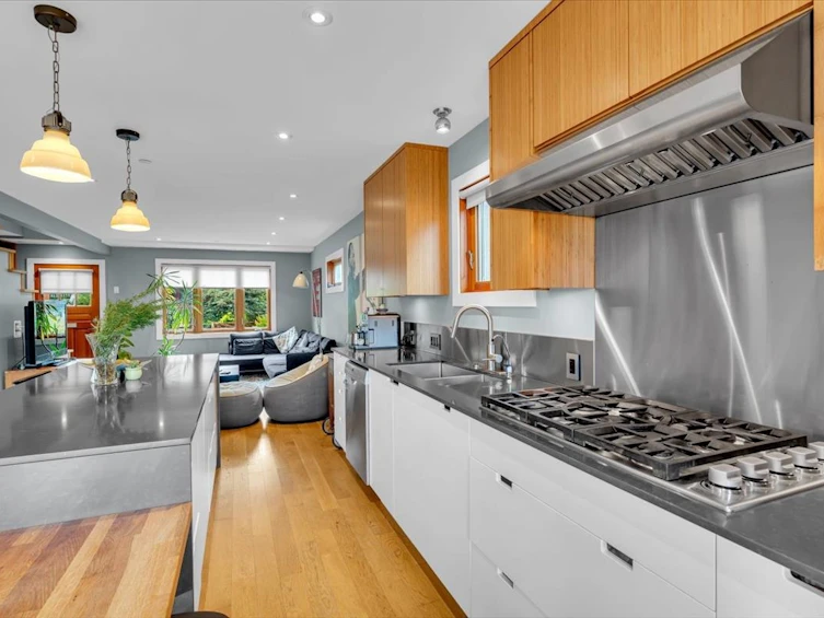 57 W 17th Avenue, Vancouver, BC, V5Y 1Z5 - 7
