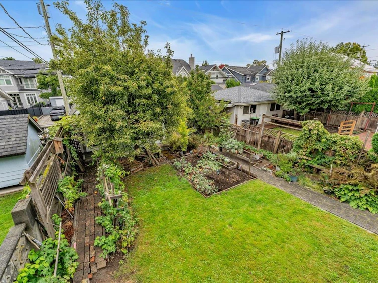 57 W 17th Avenue, Vancouver, BC, V5Y 1Z5 - 18