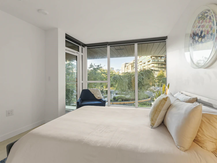 1755 Columbia Street, Vancouver, BC, V5Y 0N3 - 21