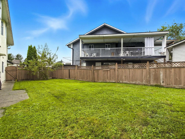 9024 135a Street, Surrey, BC, V3V 7C5 - 39