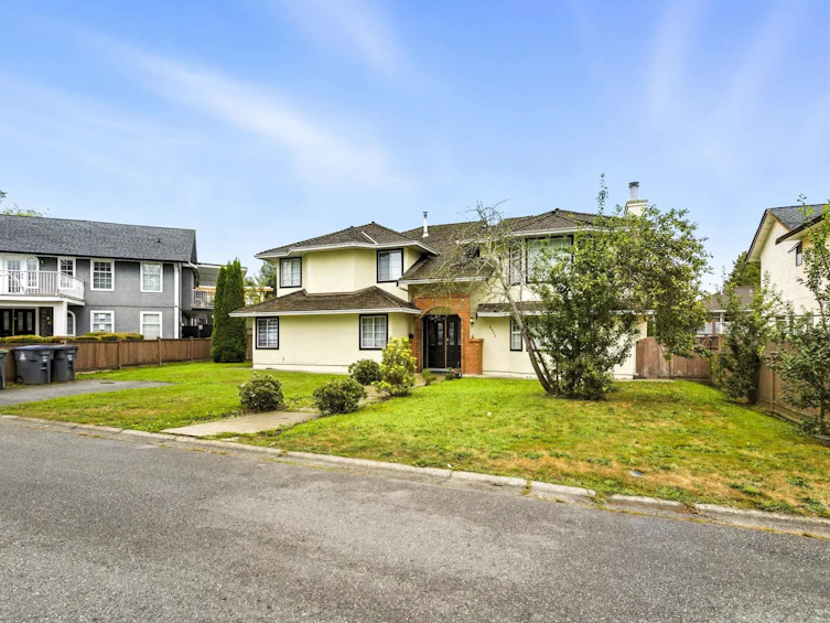 9024 135a Street, Surrey, BC, V3V 7C5 - 3